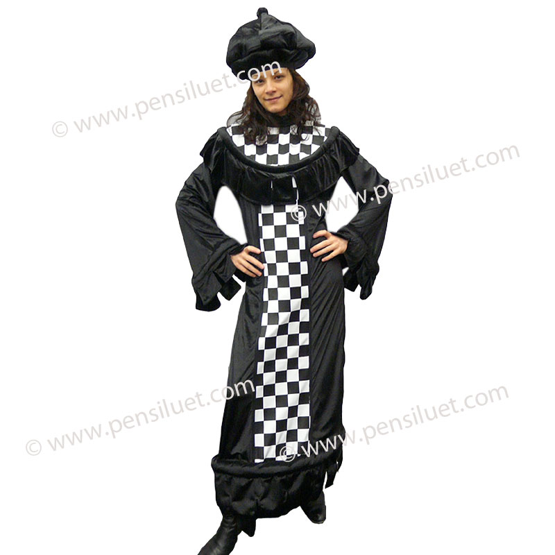 damski_kostum_na_shhmatna_cariac_1.jpg