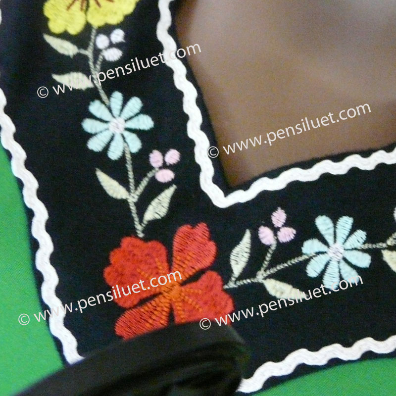 Тракийски дамски сукман 20G